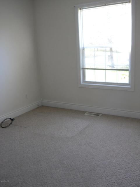 13198 Shutter Dr SE, Lowell, MI 49331 photo 6