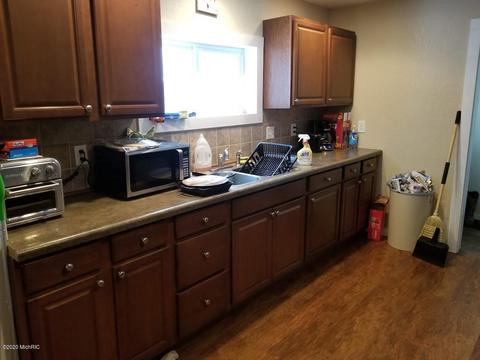 111 Second Ave, Big Rapids, MI 49307 photo 4