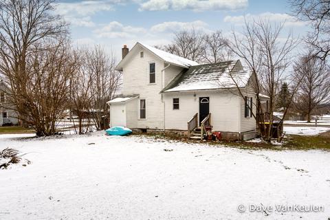 146 Summit St, Saranac, MI 48881 photo 13