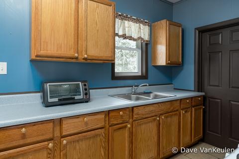 146 Summit St, Saranac, MI 48881 photo 6