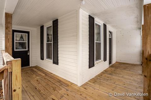 146 Summit St, Saranac, MI 48881 photo 2