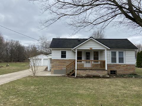 1439 River St, Three Rivers, MI 49093 photo 1