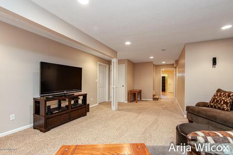 7944 Whitburn Dr SE, Ada, MI 49301 photo 67