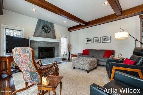 7944 Whitburn Dr SE, Ada, MI 49301 photo 11