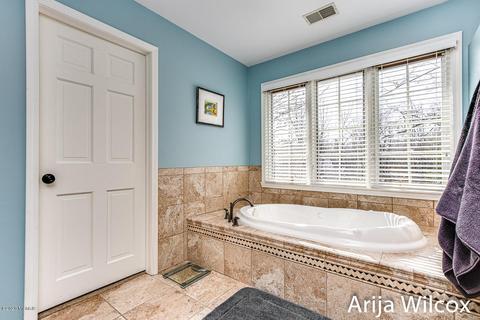 7944 Whitburn Dr SE, Ada, MI 49301 photo 40