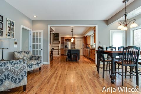 7944 Whitburn Dr SE, Ada, MI 49301 photo 13