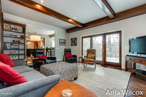 7944 Whitburn Dr SE, Ada, MI 49301 photo 12