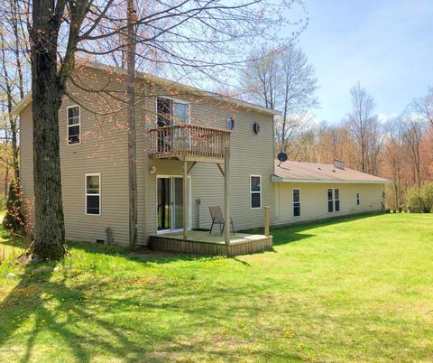 745 W Adams St, White Cloud, MI 49349 photo 5