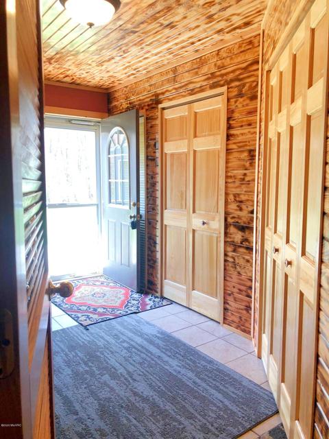 745 W Adams St, White Cloud, MI 49349 photo 7