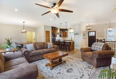 10101 Foreman St SE, Ada, MI 49301 photo 7