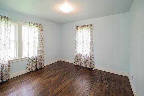 891 Riverview Dr, Plainwell, MI 49080 photo 11