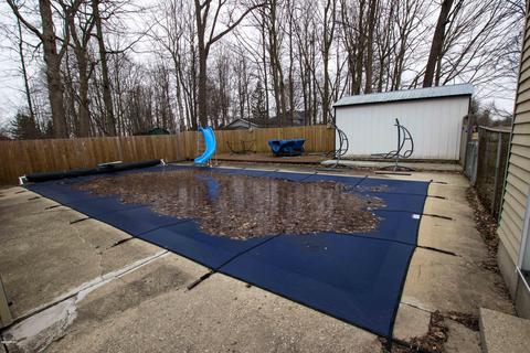 22370 Maple St, Cassopolis, MI 49031 photo 2