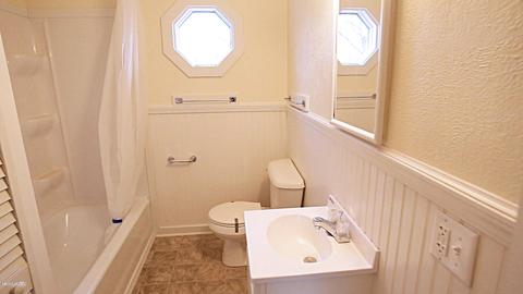 1305 4th St, Three Rivers, MI 49093 photo 7