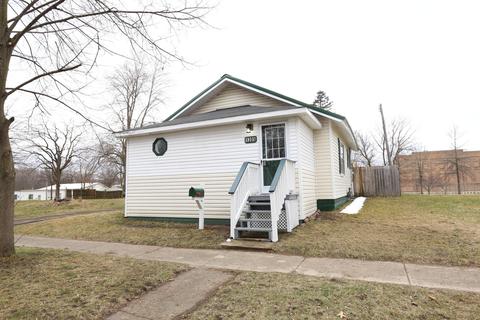 1305 4th St, Three Rivers, MI 49093 photo 3