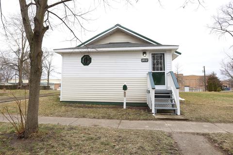 1305 4th St, Three Rivers, MI 49093 photo 1
