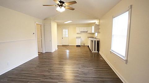 1305 4th St, Three Rivers, MI 49093 photo 4