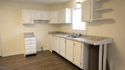 1305 4th St, Three Rivers, MI 49093 photo 5