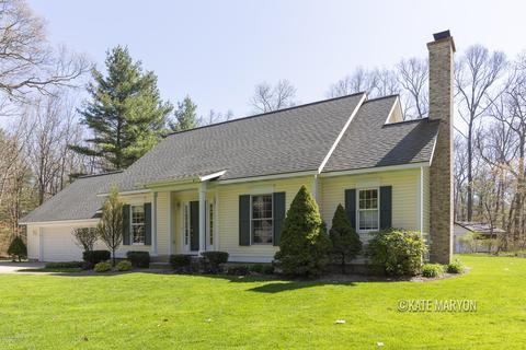 3041 Forest View Dr, Hamilton, MI 49419 photo 1