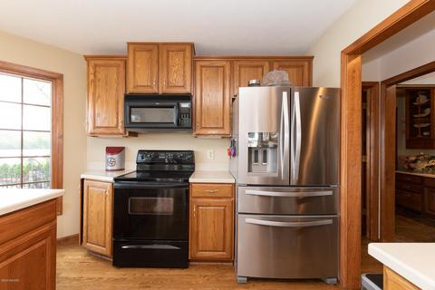 58853 Edgewood Dr, Three Rivers, MI 49093 photo 15