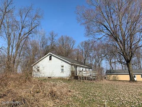 1571 2nd St, Plainwell, MI 49080 photo 7