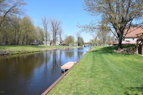 764 E Channel Dr, Coldwater, MI 49036 photo 41