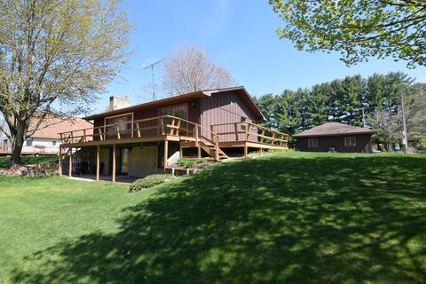 764 E Channel Dr, Coldwater, MI 49036 photo 2