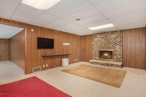 202 Maple Ter, Spring Lake, MI 49456 photo 27