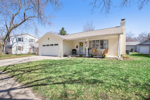 202 Maple Ter, Spring Lake, MI 49456 photo 3