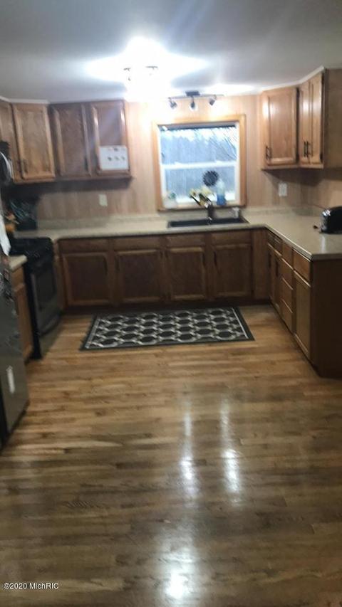 700 170th Ave, Morley, MI 49336 photo 6