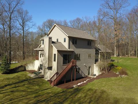 519 Roundtree Dr NE, Ada, MI 49301 photo 41
