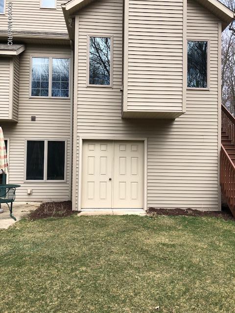 519 Roundtree Dr NE, Ada, MI 49301 photo 48