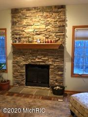 519 Roundtree Dr NE, Ada, MI 49301 photo 18