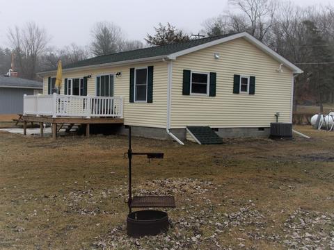 9358 Lake Ave, Reading, MI 49274 photo 3