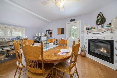 338 High St, Marshall, MI 49068 photo 4