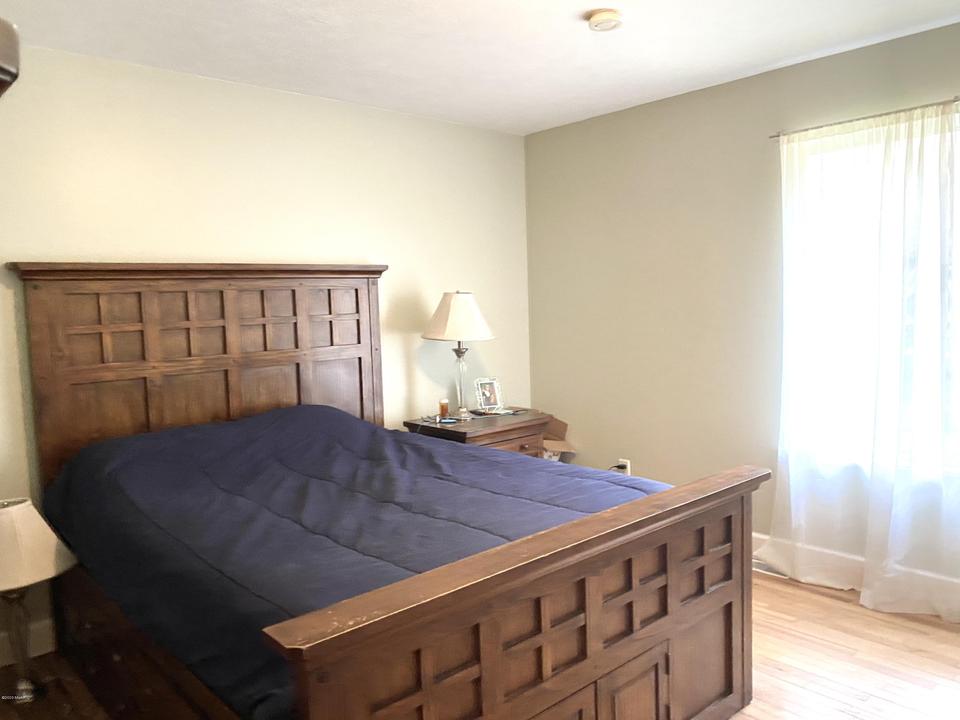  10703 Ridgewood Dr, Greenville, MI 48838 photo 9