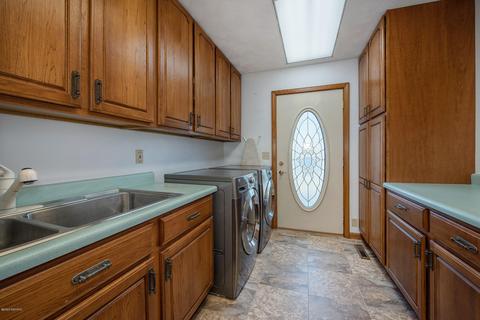 277 Sunset Dr, Dowling, MI 49050 photo 20