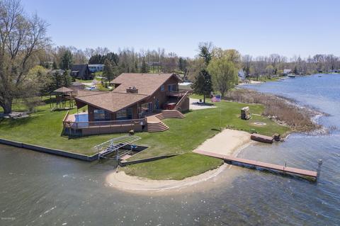 277 Sunset Dr, Dowling, MI 49050 photo 2