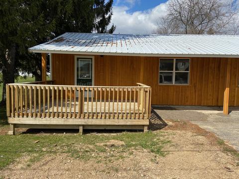519 E Walnut St, Stanton, MI 48888 photo 2
