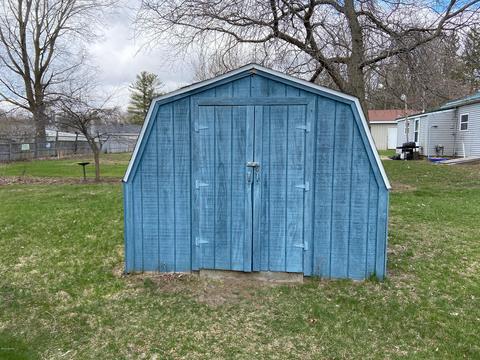 519 E Walnut St, Stanton, MI 48888 photo 10