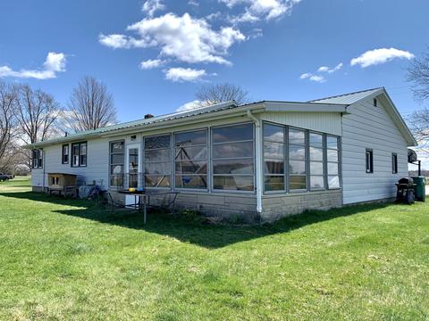 932 Weaver Rd, Bronson, MI 49028 photo 3