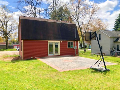 211 E Home St, Edmore, MI 48829 photo 30