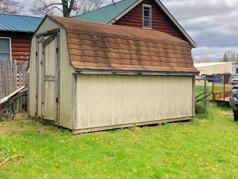 211 E Home St, Edmore, MI 48829 photo 33