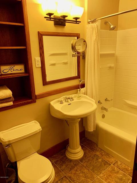 202 Clark St, Buchanan, MI 49107 photo 78