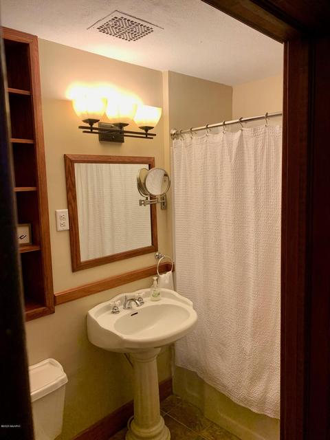 202 Clark St, Buchanan, MI 49107 photo 76