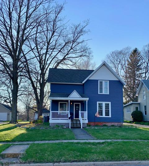 202 Clark St, Buchanan, MI 49107 photo 2