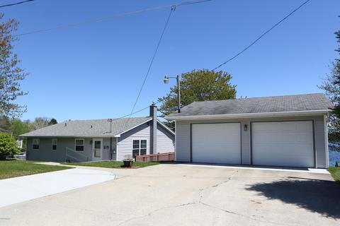 1315 S Derby Rd, Stanton, MI 48888 photo 1