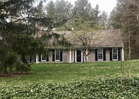 8383 Bailey Dr NE, Ada, MI 49301 photo 2