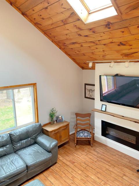 1340 S Locust Ave, White Cloud, MI 49349 photo 9