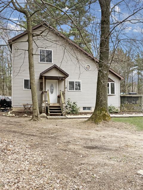 1340 S Locust Ave, White Cloud, MI 49349 photo 2