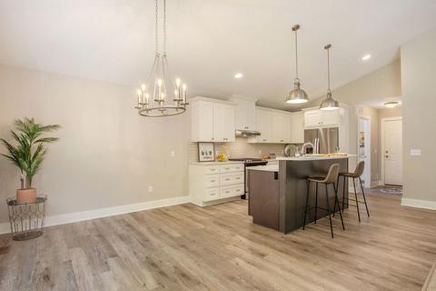 16481 Villa Pkwy, Spring Lake, MI 49456 photo 11